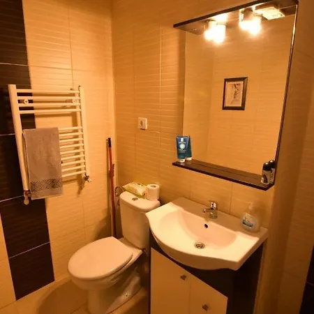 Cris Summerland * Mamaia