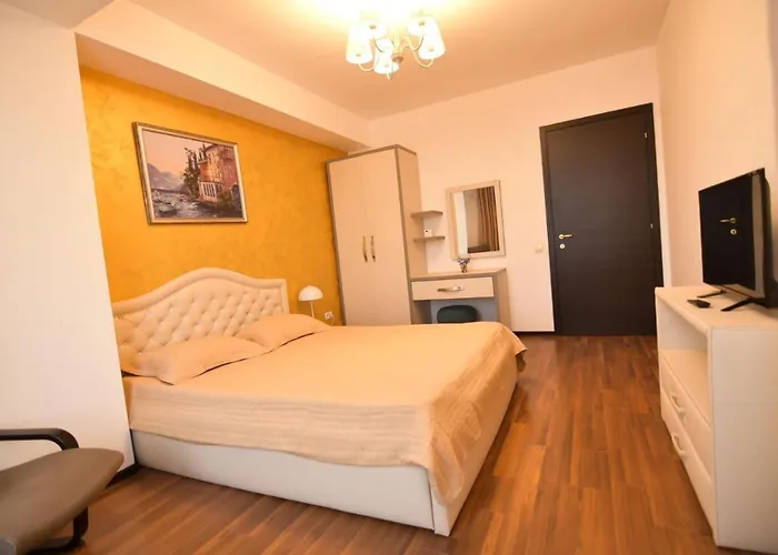 Cris Summerland Apartment *